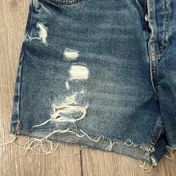 Topshop Moto high waisted denim cutoff shorts - Picture 2 of 9